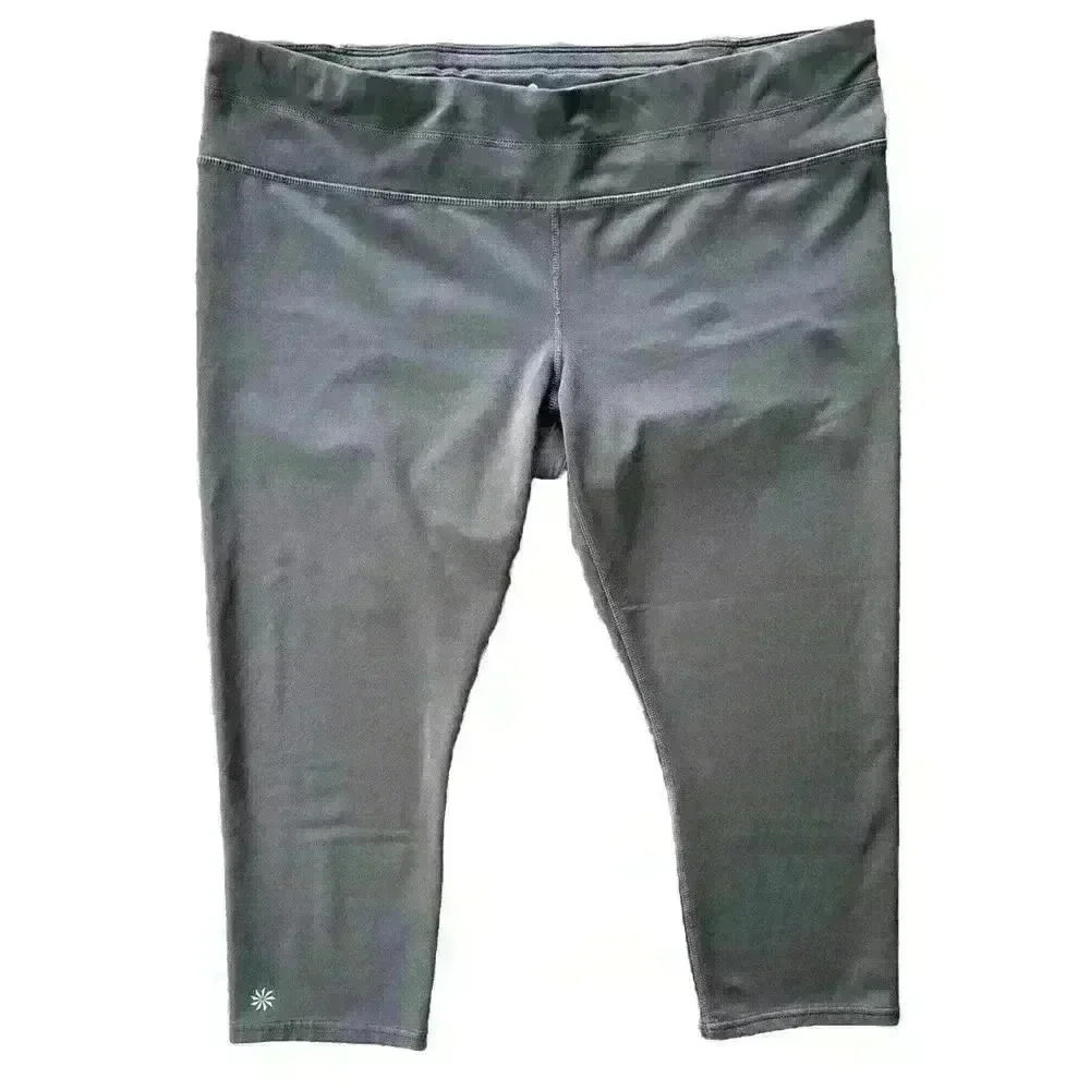 Athleta Sonar Capri Leggings Size XL Reflective Back Pocket Active Gray